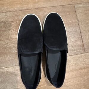 Vince Women’s navy Suede slip on 9
